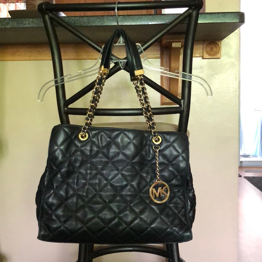 Michael Kors Susanna black leather
